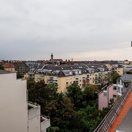 Megan Living München